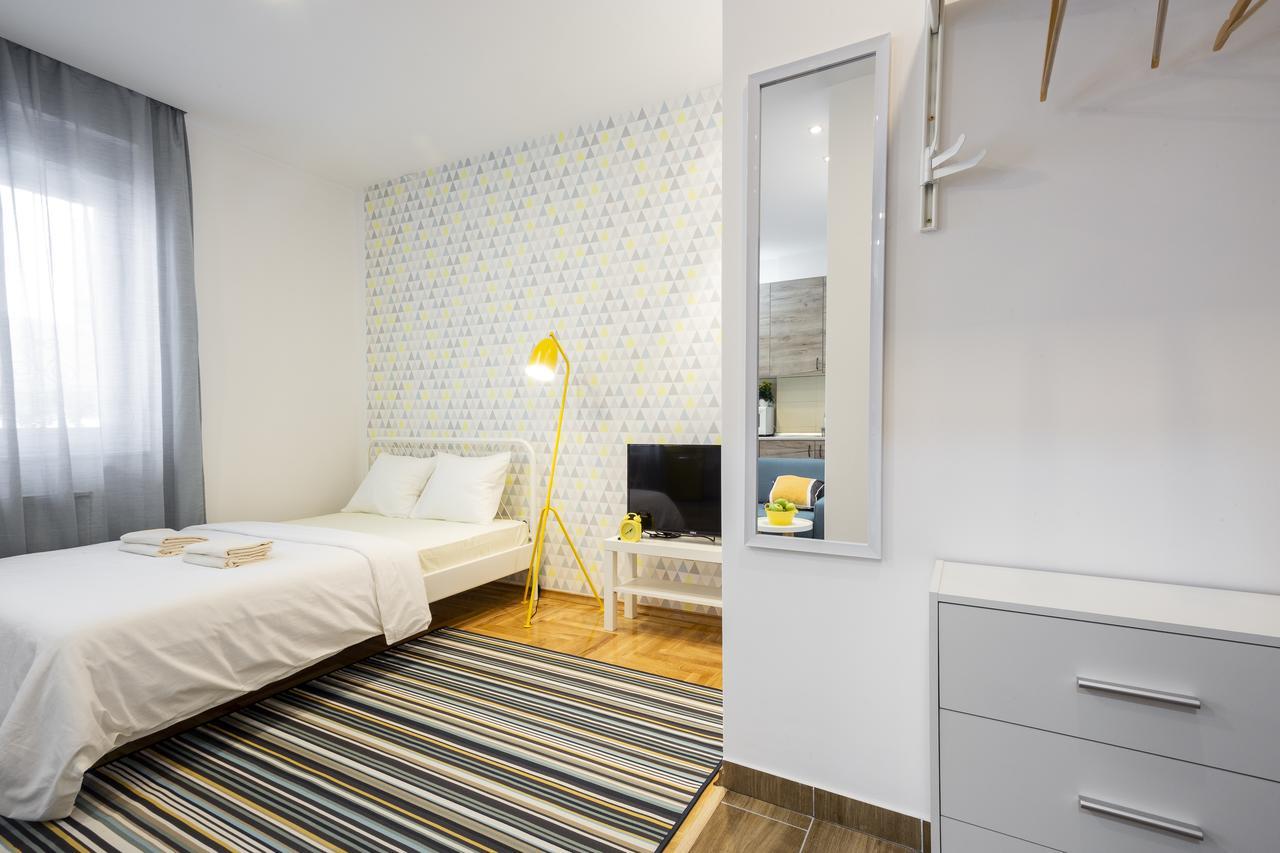 נובי סאד Giallo Apartment - Free Private Parking מראה חיצוני תמונה
