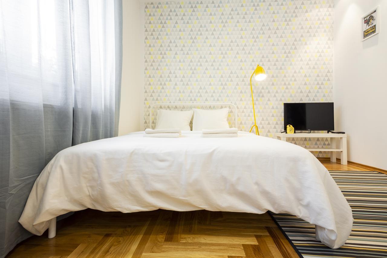 נובי סאד Giallo Apartment - Free Private Parking מראה חיצוני תמונה
