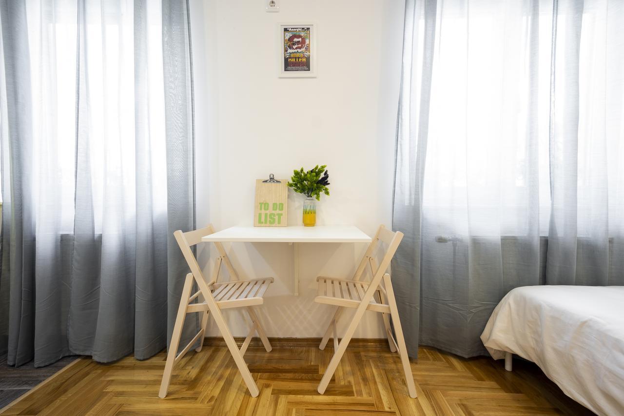 נובי סאד Giallo Apartment - Free Private Parking מראה חיצוני תמונה