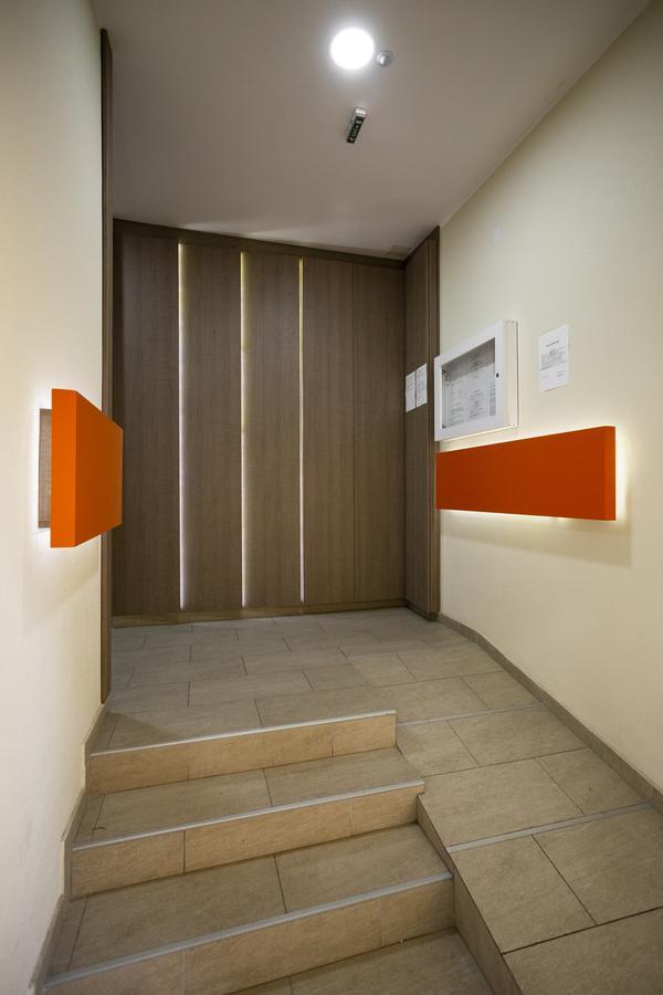 נובי סאד Giallo Apartment - Free Private Parking מראה חיצוני תמונה