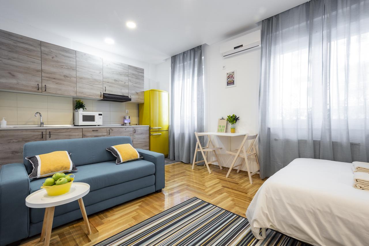 נובי סאד Giallo Apartment - Free Private Parking מראה חיצוני תמונה